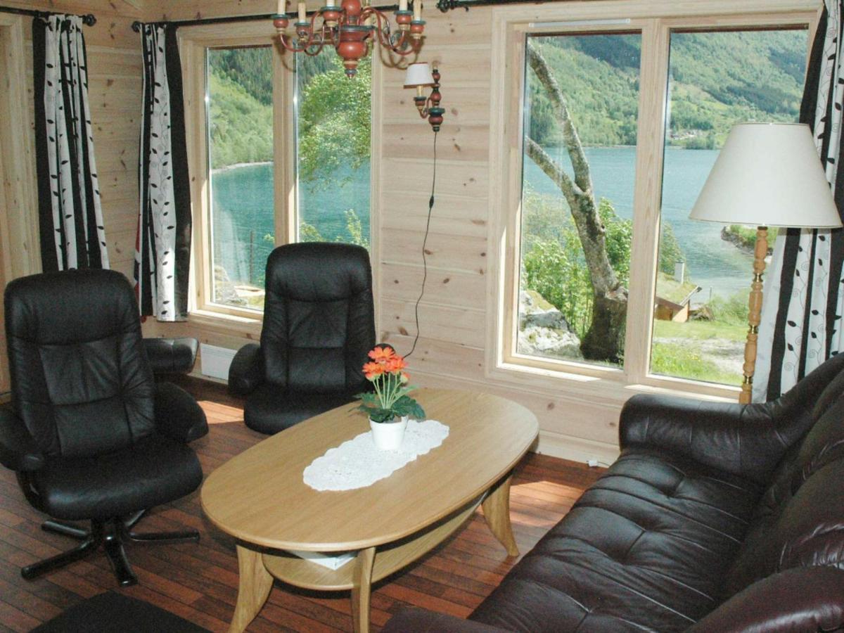 Two-Bedroom Holiday Home In Olden 3 Rum bild